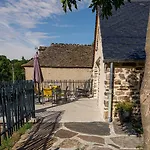 La Bergerie 5/6 Personnes Montrodat