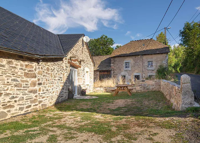 La Bergerie 5/6 Personnes Montrodat